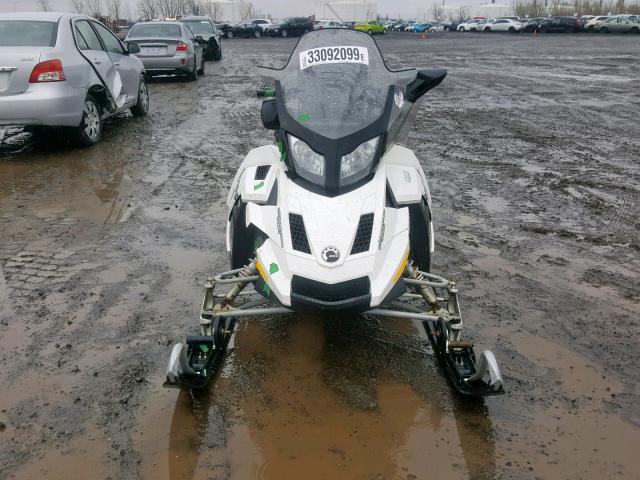 2BPSEPAA9AV000054 - 2010 SKI DOO GTX WHITE photo 9