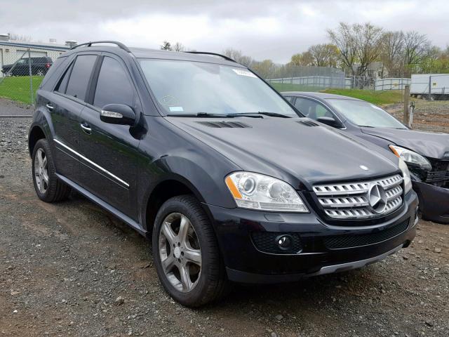 4JGBB86EX8A420645 - 2008 MERCEDES-BENZ ML 350 BLACK photo 1