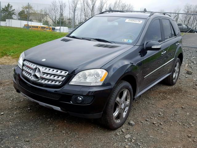 4JGBB86EX8A420645 - 2008 MERCEDES-BENZ ML 350 BLACK photo 2