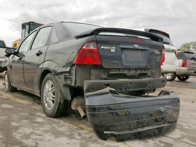 1FAHP34N17W315683 - 2007 FORD FOCUS ZX4 BLACK photo 3