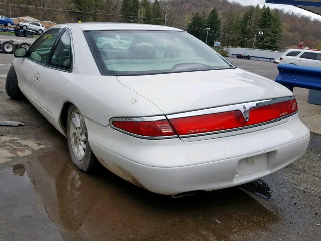 1LNLM91V1VY714515 - 1997 LINCOLN MARK VIII WHITE photo 3