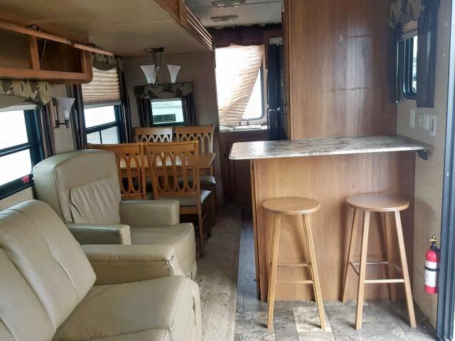 5ZT2CA4B4ET005787 - 2014 WILDWOOD COACHMEN TWO TONE photo 5