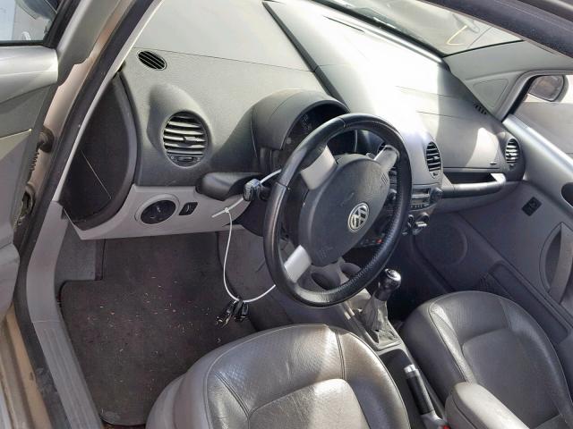 3VWCD21C0YM447181 - 2000 VOLKSWAGEN NEW BEETLE Gümüş foto 9