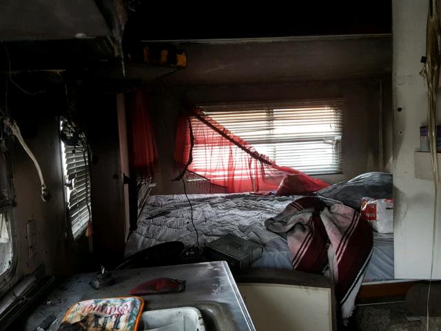 4YDT23R215G911964 - 2005 OUTB TRAVEL TRL WHITE photo 6