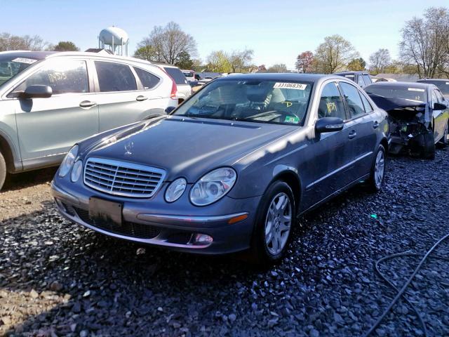 WDBUF26J85A792510 - 2005 MERCEDES-BENZ E 320 CDI GRAY photo 2