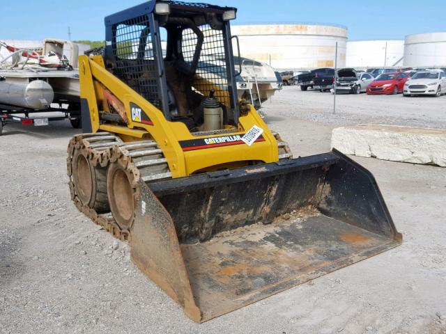 5FZ01171 - 2004 CATERPILLAR SKID STEER YELLOW photo 1