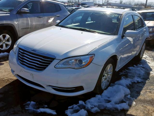 1C3CCBAB1CN148119 - 2012 CHRYSLER 200 LX WHITE photo 2