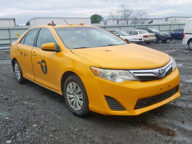 4T1BD1FKXCU060940 - 2012 TOYOTA CAMRY HYBR YELLOW photo 1