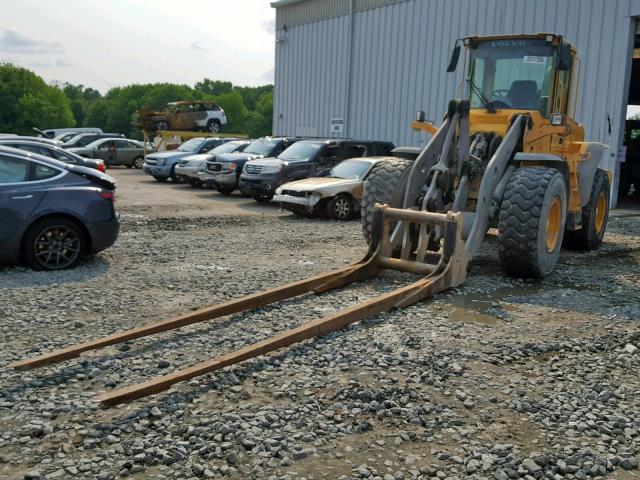 L90EV67070 - 2005 VOLVO L90E YELLOW photo 2