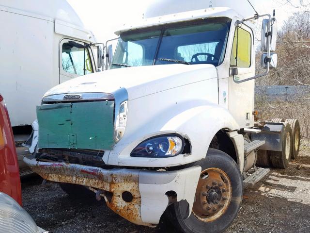 1FUJA6AV53LL08114 - 2003 FREIGHTLINER CONVENTION WHITE photo 2