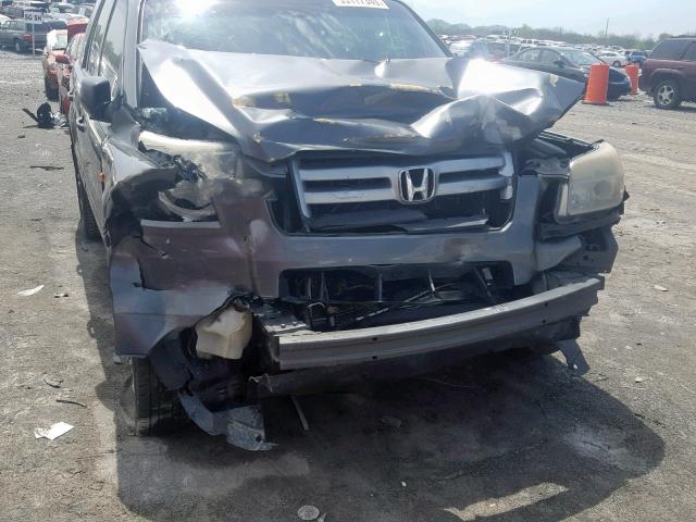 2HKYF18177H535926 - 2007 HONDA PILOT LX GRAY photo 9