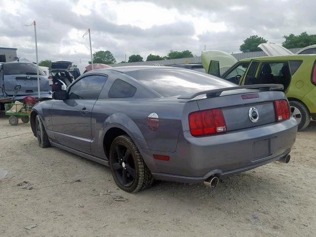 1ZVFT82H165160481 - 2006 FORD MUSTANG GT GRAY photo 3