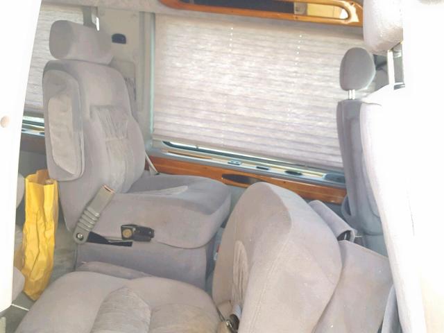 2B6HB11Z9XK510893 - 1999 DODGE RAM VAN B1 WHITE photo 6