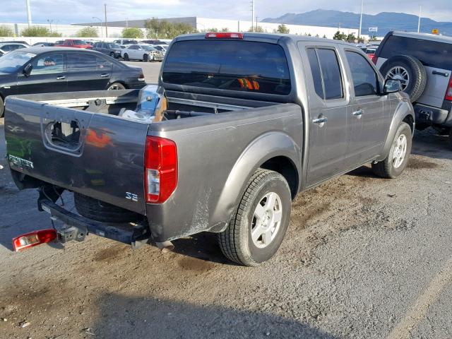 1N6AD07U88C406469 - 2008 NISSAN FRONTIER C GRAY photo 4