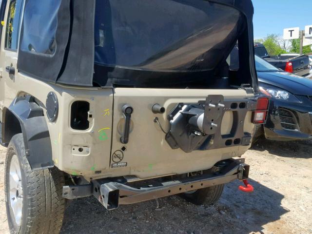 1C4BJWFG2HL694097 - 2017 JEEP WRANGLER U TAN photo 9