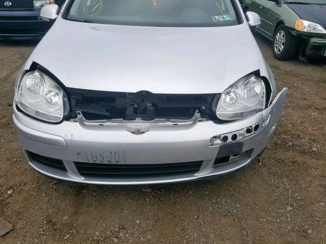 WVWDB71K69W142822 - 2009 VOLKSWAGEN RABBIT SILVER photo 9