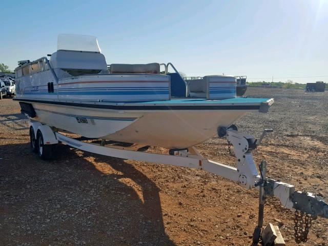 0MCL225BJ495 - 1994 LOWE BOAT WHITE photo 1