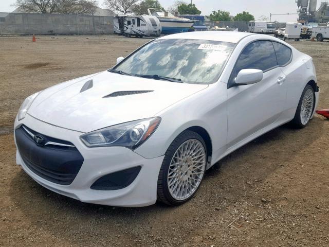 KMHHT6KD2DU092820 - 2013 HYUNDAI GENESIS CO WHITE photo 2