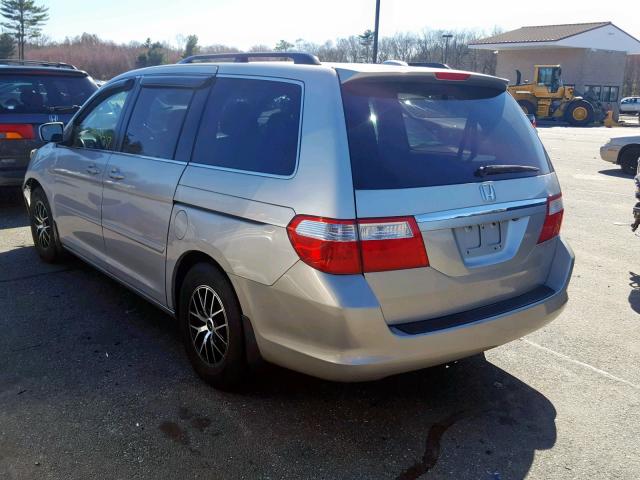 5FNRL38815B126631 - 2005 HONDA ODYSSEY TO SILVER photo 3