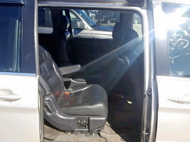 5FNRL38815B126631 - 2005 HONDA ODYSSEY TO SILVER photo 6