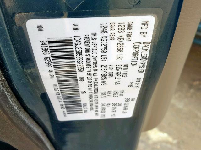 1C4GJ25B52B672550 - 2002 CHRYSLER VOYAGER BLUE photo 10