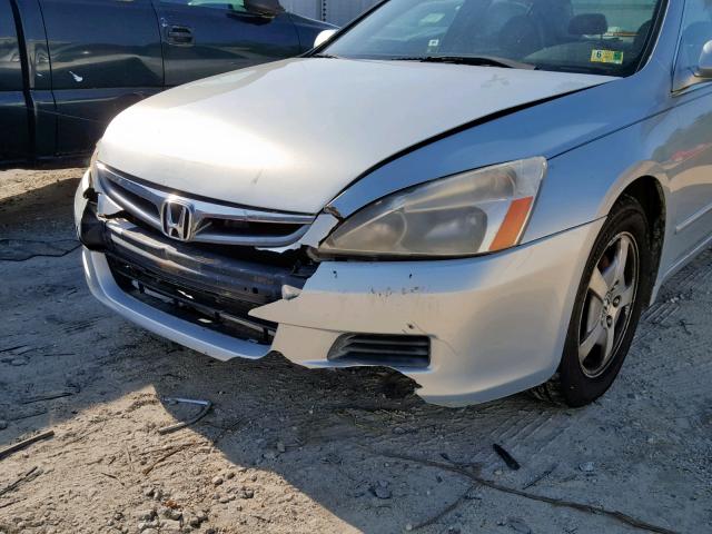 JHMCN36497C000872 - 2007 HONDA ACCORD HYB SILVER photo 9