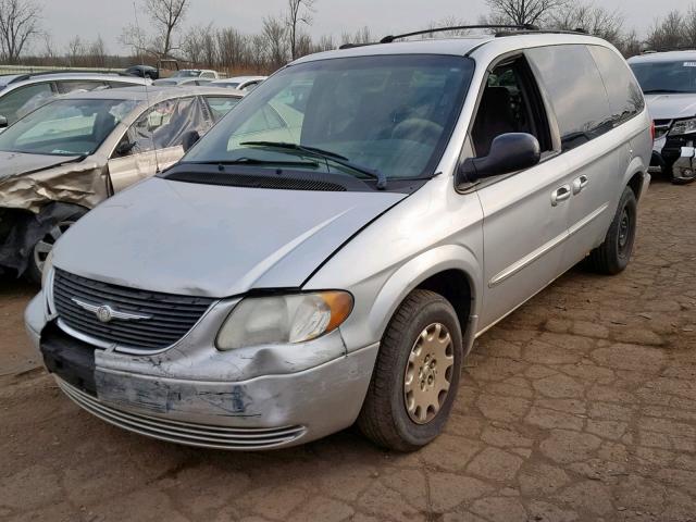 2C4GP44343R221410 - 2003 CHRYSLER TOWN & COU SILVER photo 2