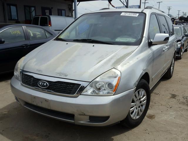 KNDMG4C79C6453158 - 2012 KIA SEDONA LX SILVER photo 2