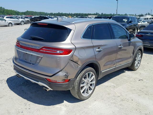 5LMCJ3C96KUL00880 - 2019 LINCOLN MKC RESERV BROWN photo 4