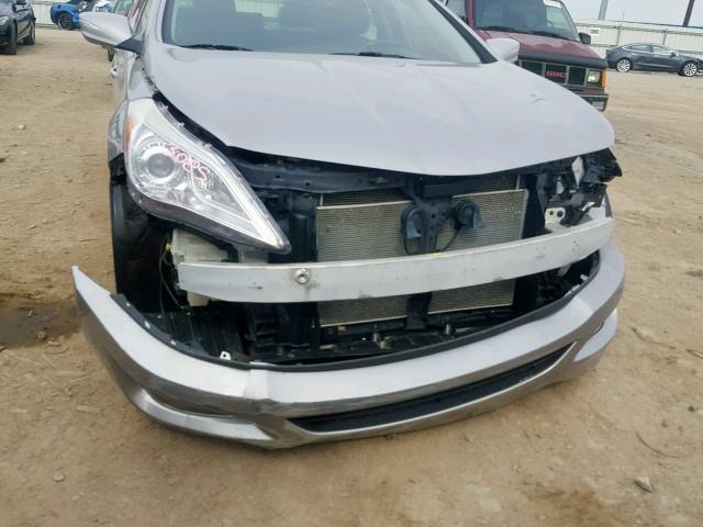 KMHFH4JG5CA186473 - 2012 HYUNDAI AZERA GLS SILVER photo 9