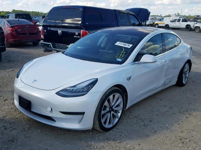 5YJ3E1EA3JF051243 - 2018 TESLA MODEL 3 WHITE photo 2