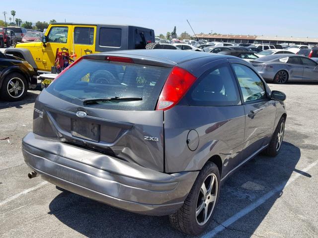 3FAFP31N45R127056 - 2005 FORD FOCUS ZX3 BLACK photo 4