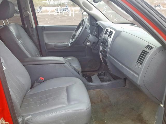 1D7HW58N06S665238 - 2006 DODGE DAKOTA QUA RED photo 5