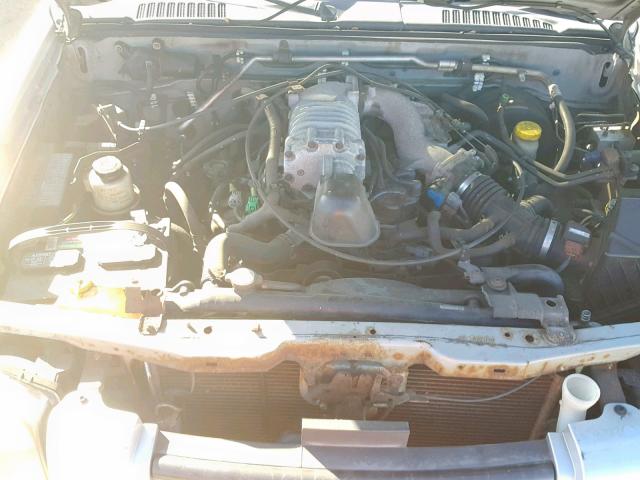 1N6MD29X32C346009 - 2002 NISSAN FRONTIER C SILVER photo 7