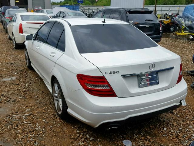 WDDGF4HB7DG081821 - 2013 MERCEDES-BENZ C 250 WHITE photo 3