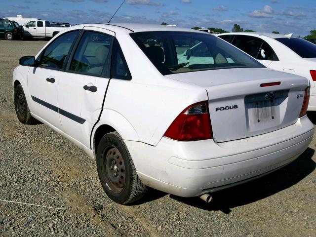 1FAFP34N76W190419 - 2006 FORD FOCUS ZX4 WHITE photo 3