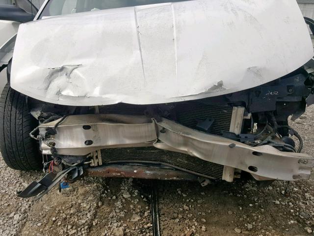 1G8AL52F13Z183428 - 2003 SATURN ION LEVEL WHITE photo 9