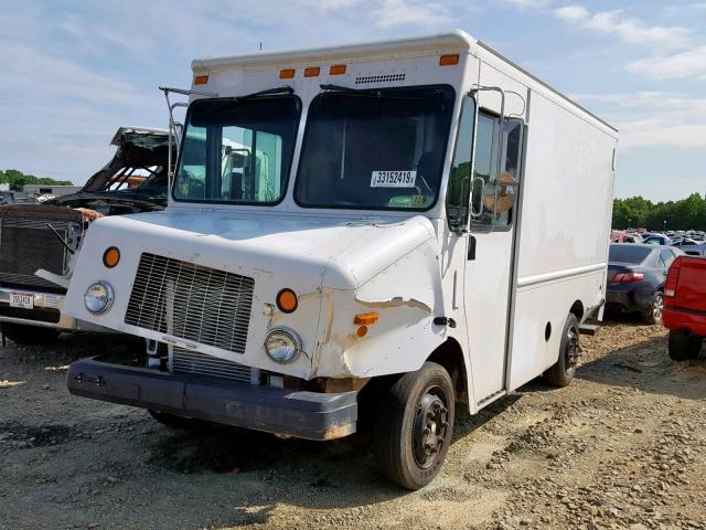 4UZAANCP73CL84901 - 2003 FREIGHTLINER CHASSIS M WHITE photo 2