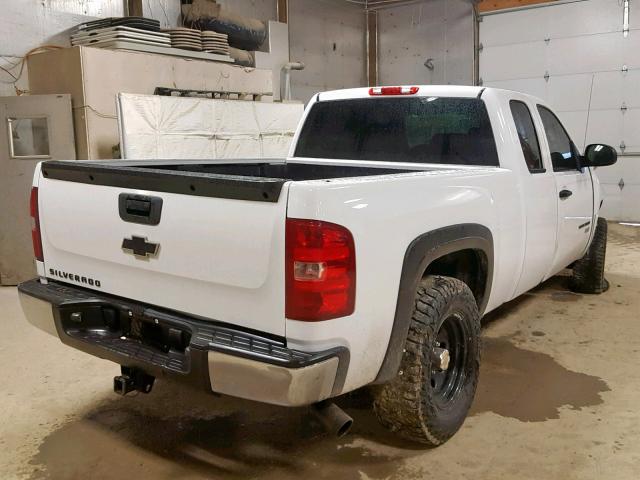 1GCRKPEAXDZ410298 - 2013 CHEVROLET SILVERADO WHITE photo 4