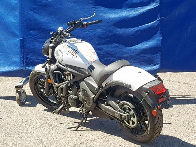 JKAENEC15JDA01063 - 2018 KAWASAKI EN650 C WHITE photo 3