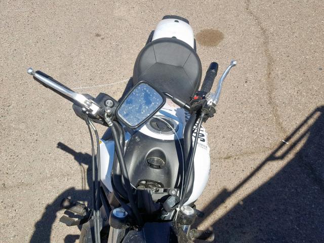 JKAENEC15JDA01063 - 2018 KAWASAKI EN650 C WHITE photo 9