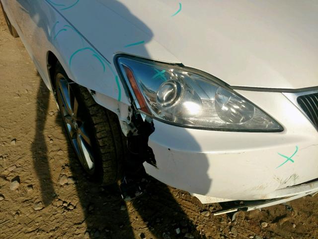 JTHBK262485060139 - 2008 LEXUS IS 250 WHITE photo 9