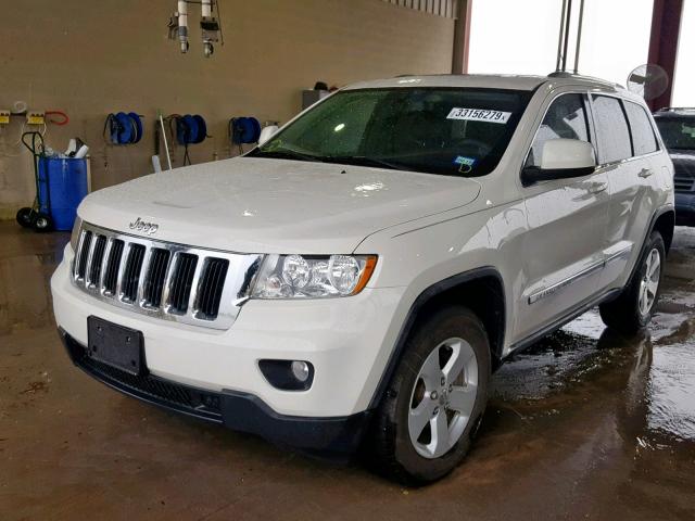 1J4RS4GG9BC739519 - 2011 JEEP GRAND CHER WHITE photo 2