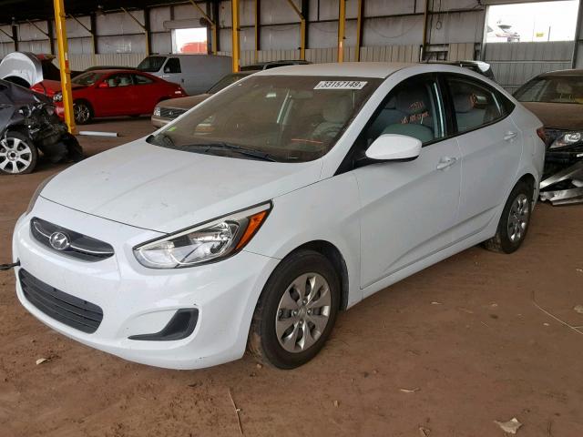 KMHCT4AE4GU030624 - 2016 HYUNDAI ACCENT SE WHITE photo 2