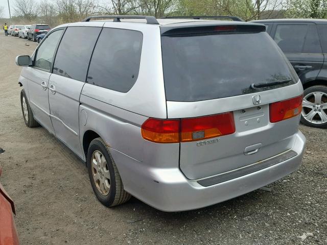 5FNRL18092B020910 - 2002 HONDA ODYSSEY EX SILVER photo 3