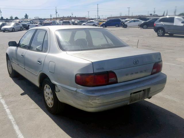 JT2BG12K0T0357099 - 1996 TOYOTA CAMRY DX SILVER photo 3