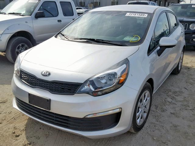 KNADM4A34H6006590 - 2017 KIA RIO LX SILVER photo 2