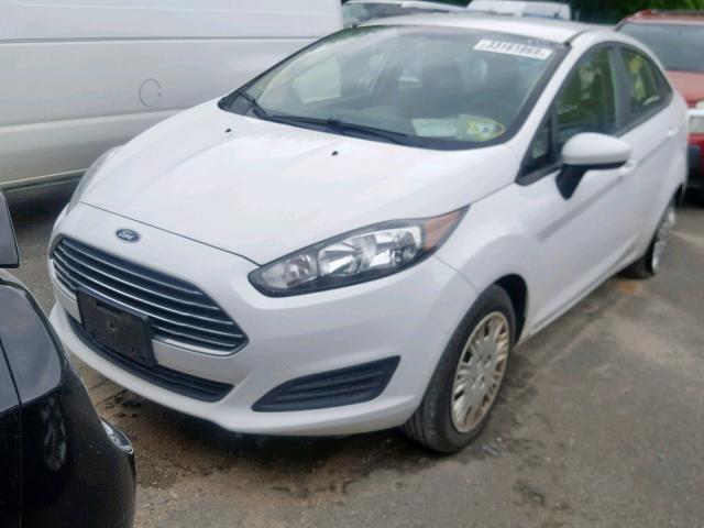 3FADP4AJ1FM130537 - 2015 FORD FIESTA S WHITE photo 2