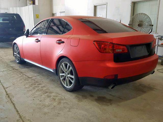 JTHBK262X62007430 - 2006 LEXUS IS RED photo 3