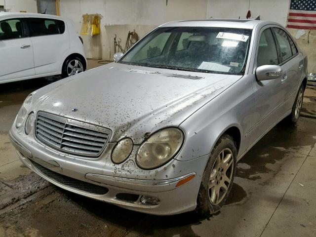 WDBUF65J23A138673 - 2003 MERCEDES-BENZ E 320 SILVER photo 2